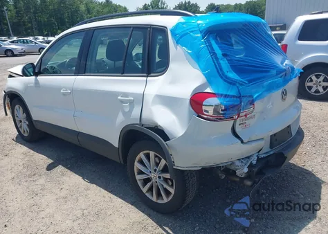 2017 Volkswagen Tiguan 2.0T/2.0T S из США, поврежденный, VIN WVGBV7AX5HK049639